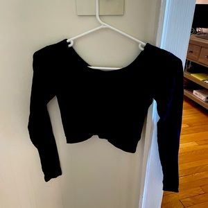 Black crop long sleeve